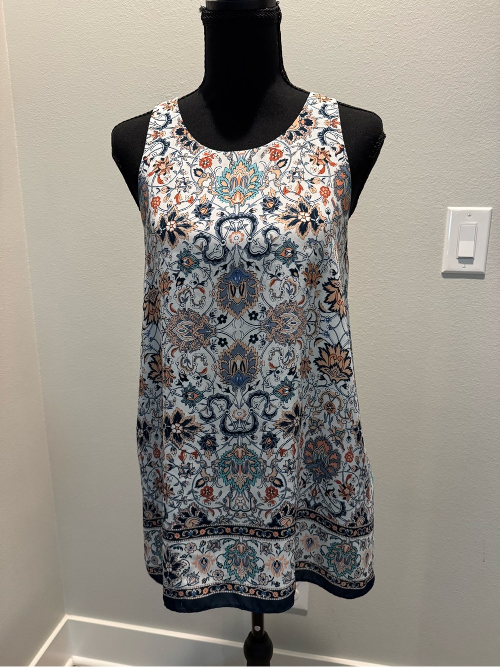 Max Studio Size S Paisley Scarf Print Sleeveless Shift Dress Border Hem